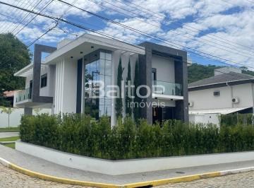 Casa · 354m² · 4 Quartos · 2 Vagas · Casa no Condomínio Haras Rio do Ouro em Balneário Camboriú