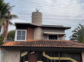 Casa · 200m² · 3 Quartos · 4 Vagas · em Vila Yoshida  -  Registro