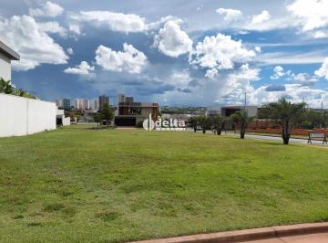 Terreno · 526m² · Lote disponível para venda no bairro Granja Marileusa em Uberlândia-MG