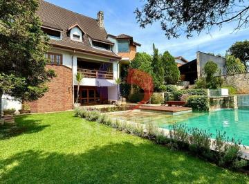Casa · 850m² · 4 Quartos · 4 Vagas · Casa de alto padrão à venda no Alto da Boa Vista com 5 quartos piscinas e jardim