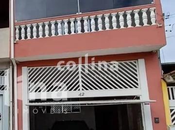 Casa · 195m² · 3 Quartos · 2 Vagas · Sobrado em Vila Silviânia, Carapicuíba/SP de 195m² 3 quartos à venda por R$ 750.000,00