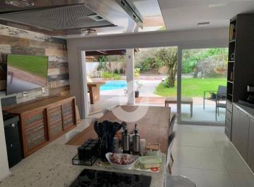 Casa · 220m² · 4 Quartos · 4 Vagas · Casa em Piratininga, Niterói/RJ de 220m² 4 quartos à venda por R$ 3.150.000,00