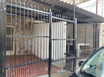 Casa · 330m² · 1 Quarto · 1 Vaga · Casa para venda e locação, terreno 8x40 - 330 m² por Vila Alto de Santo André - Santo André/SP