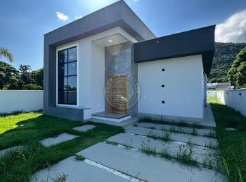 Casa · 149m² · 3 Quartos · 2 Vagas · Casa em Condomínio com 3 Suítes e Quintal de 490m² – Conforto e Natureza em Harmonia