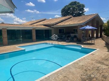 Foto 01 · Casa de Luxo em Condomínio: 3 Quartos, 1 Suíte, 3 Banheiros, 4 Vagas - Bairro Caguassu, Sorocaba-SP 