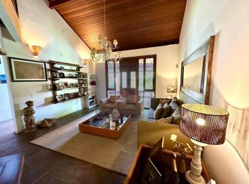 Foto 01 · Imóvel de Luxo: Casa em Condomínio à Venda em Niterói-RJ, Badu - 4 Quartos, 3 Suítes, 2 Salas, 6 Ban