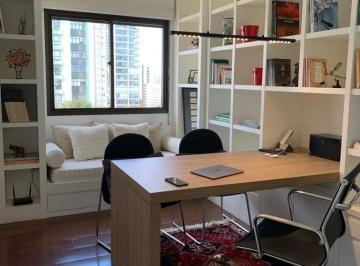 Apartamento · 364m² · 4 Quartos · 5 Vagas · Imperdível apartamento à venda em Moema, São Paulo! 4 quartos, 2 suítes, 4 banheiros, 5 vagas e 364m