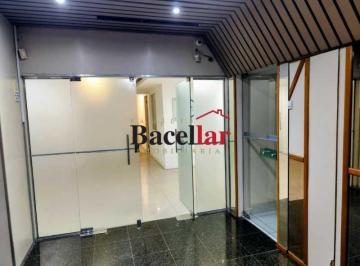 Comercial · 320m² · Conjunto de Salas : / Comercial / Centro