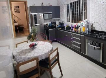 Casa · 250m² · 3 Quartos · 2 Vagas · Casa à venda, 3 quartos, 1 suíte, 2 vagas, Centro - Jundiaí/SP