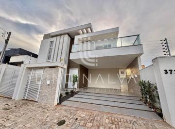 Casa · 231m² · 3 Quartos · 2 Vagas · Imóvel de Alto Padrão com Piscina, Energia Solar e Automação