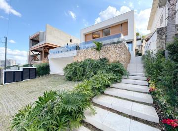 Casa · 388m² · 4 Quartos · 6 Vagas · Casa mobiliada e decorada para venda em Alphaville - Condomínio Alphasitio !!!