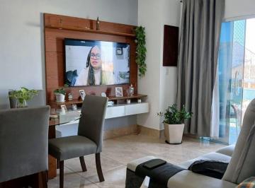 0rkszus2owiymdm5zjvindyz_md · Amplo apartamento com 92m, 2 quartos com varanda e suíte.  1 vaga. 100m da Orla
