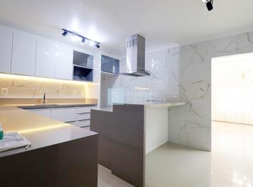 Casa · 227m² · 3 Quartos · 2 Vagas · Ampla casa semi mobiliada no bairro Itoupava Norte!