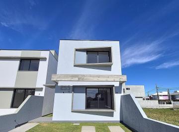 Casa · 99m² · 3 Quartos · 1 Vaga · Lindo sobrado com 3 dorms(suíte) a venda no loteamento Pedra Branca!