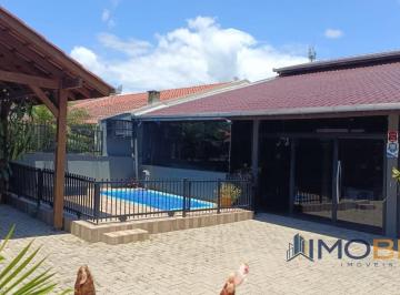 Casa · 205m² · 4 Quartos · 2 Vagas · CASA COM PISCINA , CENTRO DE PENHA , DOIS PISOS