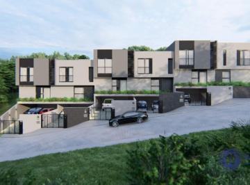 Casa · 175m² · 2 Vagas · SOBRADOS ALTO PADRÃO , ÓTIMA LOCALIZAÇÃO , 3 SUÍTES , DIFERENCIADO .