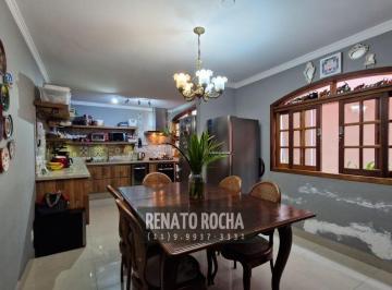 Casa de 3 quartos, São Paulo · Sobrado com 3 quartos (1 suíte) à venda no Butantã, aquecimento solar e sistema de câmeras.