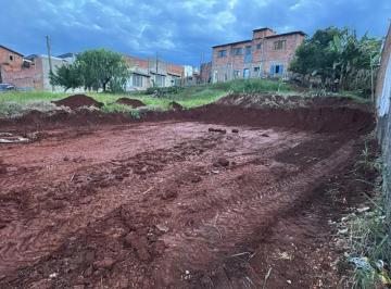 Casa · 233m² · CASA JARDIM YPÊ - BOTUCATU / SP