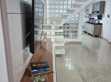 Casa · 220m² · 3 Quartos · 2 Vagas · Sobrado com 3 quartos à venda em Cooperativa - SP