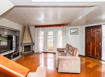 Casa de 5 quartos, Curitiba · Triplex Amplo com 330m², 5 Quartos, 1 sendo Suíte no Xaxim – Curitiba