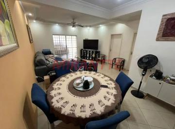 94c3d5db51cde725a5750e8efdf76621.jpg · Casa terrea de 70m² com 5 quartos