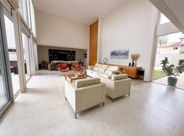 Casa · 550m² · 5 Quartos · 6 Vagas · 04 Suítes! Área de Lazer! Cond. Village Alvorada I