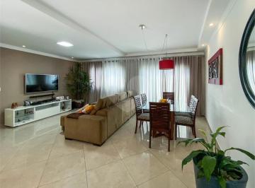 Casa de 3 quartos, São Paulo · Casa com 3 quartos e 270 m² à venda em Vila Isolina Mazzei