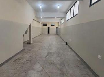 Comercial , São Paulo · Prédio Comercial / Industrial com 300 m² em Localização Estratégica Próxima à Via Anchieta
