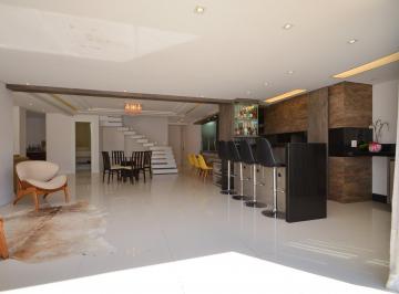 Apartamento · 205m² · 3 Quartos · 2 Vagas · APARTAMENTO GARDEN | 3 QTOS COM SUÍTE | BACACHERI