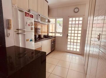 Casa · 79m² · 2 Quartos · 2 Vagas · Casa 2 dormitórios no condomínio Caminhos da Serra 4 – Jundiaí – R$630.000