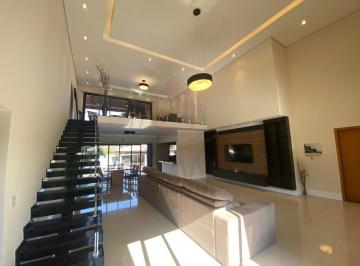 Foto 01 · Espetacular casa em condomínio à venda em  com 4 quartos, 4 suítes, 2 salas, 5 banheiros, 5 vagas e 