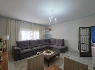 Casa · 190m² · 4 Quartos · Casa à venda no centro de Pinhalzinho-SP próxima à praça e comércios
