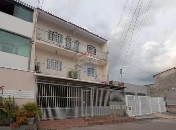 Casa · 300m² · 7 Quartos · 2 Vagas · Oportunidade para Investidores Sobrado com Renda Garantida no Guará II