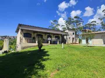 Casa · 2400m² · 2 Quartos · 6 Vagas · 5684 Cotia