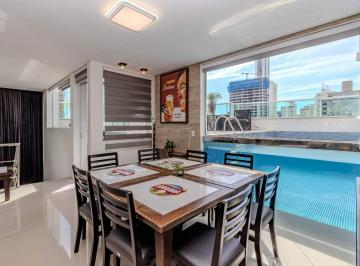 Apartamento · 264m² · 4 Quartos · 3 Vagas · Cobertura à venda no Centro em Balneário Camboriú.