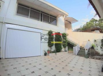 Casa · 200m² · 5 Quartos · 5 Vagas · Casa assobradada com 3 suítes e amplo espaço gourmet