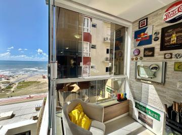 Apartamento · 72m² · 2 Quartos · 1 Vaga · Apartamento de 2 dormitórios sendo 1 suíte mobiliado com sacada e box/vaga de garagem em Capão da Ca
