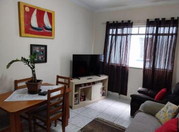 Apartamento · 81m² · 2 Quartos · 1 Vaga · Dois dormitórios com vista livre, sala ampla e garagem