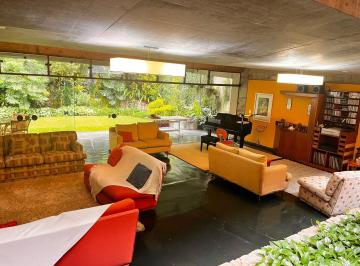 Vista do jardim interno para salas e jardim · Casa de luxo em Pinheiros/SP, 350M, assinada por grande arquiteto, 4 Dorms, 4 vagas.