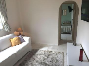 Apartamento de 2 quartos, Rio de Janeiro · Ótimo sala e 2 Quartos com vista livre; Silencioso, claro e reformado. 8 minutos ao metrô Cinelândia