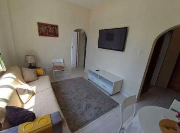 Apartamento de 2 quartos, Rio de Janeiro · Ótimo sala e 2 Quartos com vista livre; Silencioso, claro e reformado. 8 minutos ao metrô Cinelândia