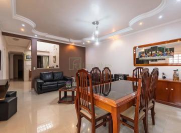 Casa de 4 quartos, Taguatinga · More em uma localização estratégica, linda casa térrea na QNF 23, Taguatinga Norte, DF