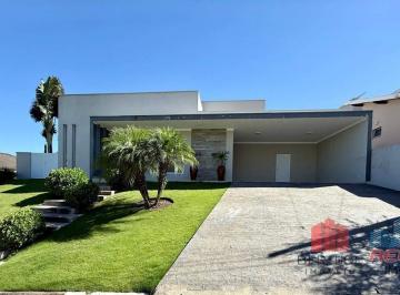 Casa · 320m² · 4 Quartos · 4 Vagas · Casa Térrea à venda com 4 quartos sendo 3 suítes e 4 vagas. Vila Hípica II - Vinhedo - SP