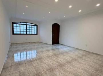 Casa · 232m² · 4 Quartos · 4 Vagas · Sobrado à venda 4 quartos 1 suíte 4 vagas Guiomar - Santo André - SP