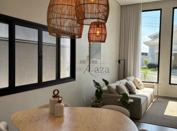 Casa · 250m² · 3 Quartos · 4 Vagas · Oportunidade - Casa Condomínio - Residencial Malibu - Caçapava - 3 Dormitórios - 250m².