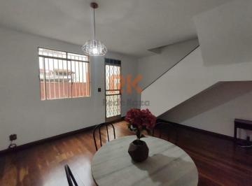 Casa · 90m² · 3 Quartos · 1 Vaga · Casa Geminada para Aluguel Itapoã, BH – 3 Quartos, 1 Vaga, Acabamento em Ardósia/Taco