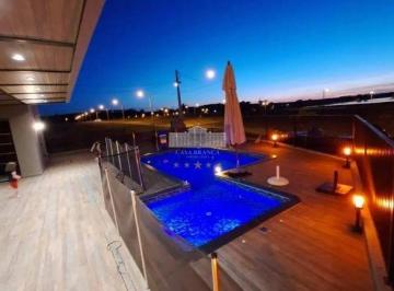 Casa · 232m² · 4 Quartos · 3 Vagas · Viva o Melhor do Verao no Condominio Arara Azul – Conforto e Tranquilidade em Zacarias