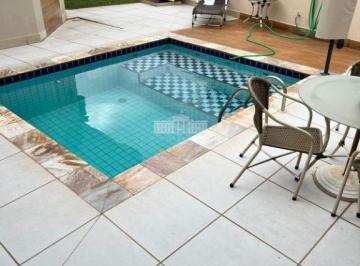 Casa · 212m² · 3 Quartos · 6 Vagas · Rancho a venda em Aracatuba - Condominio Fechado com 3 dormitorios e suite