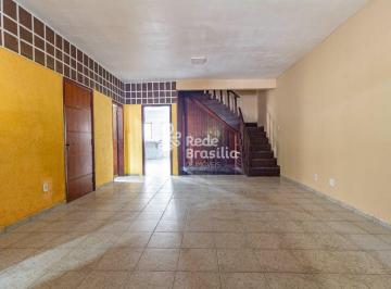 Casa · 257m² · 5 Quartos · 2 Vagas · TH34763 - Qe 42 Guará, Casa 05 quartos, 257m². Agende sua visita!