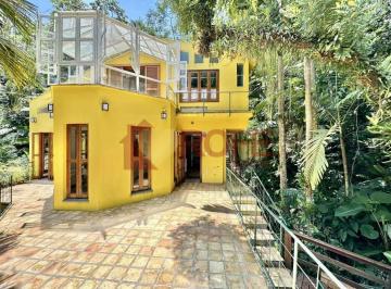 Casa · 466m² · 3 Quartos · 5 Vagas · ÓTIMA CAS! UMA CHÁCARA C/ AMPLO BOSQUE TROPICAL.